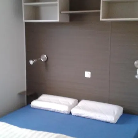 Chalet Park Zeeberm Kemping