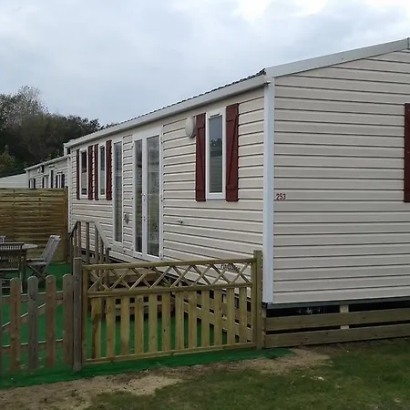 Chalet Park Zeeberm Kemping *